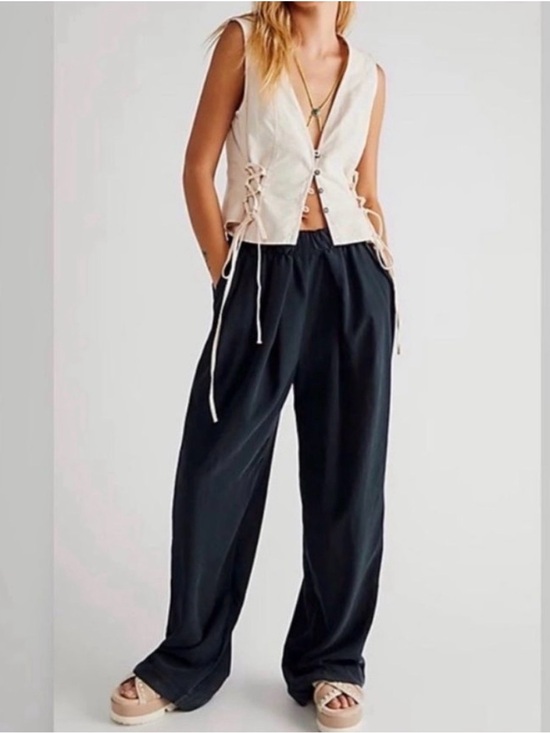 Free People Pants - Free People Nothin' to Say Pleated Trousers Large black wide leg pants flowy